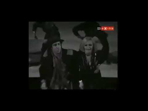 Adriano Celentano canta “Prisencolinensinainciusol” 1972 original video