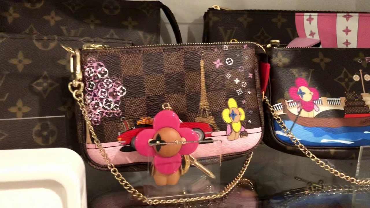 Louis Vuitton Monogram 2019 Christmas Animation Double Zip