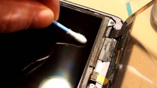 How to remove spots from tablet LCD&#39;s