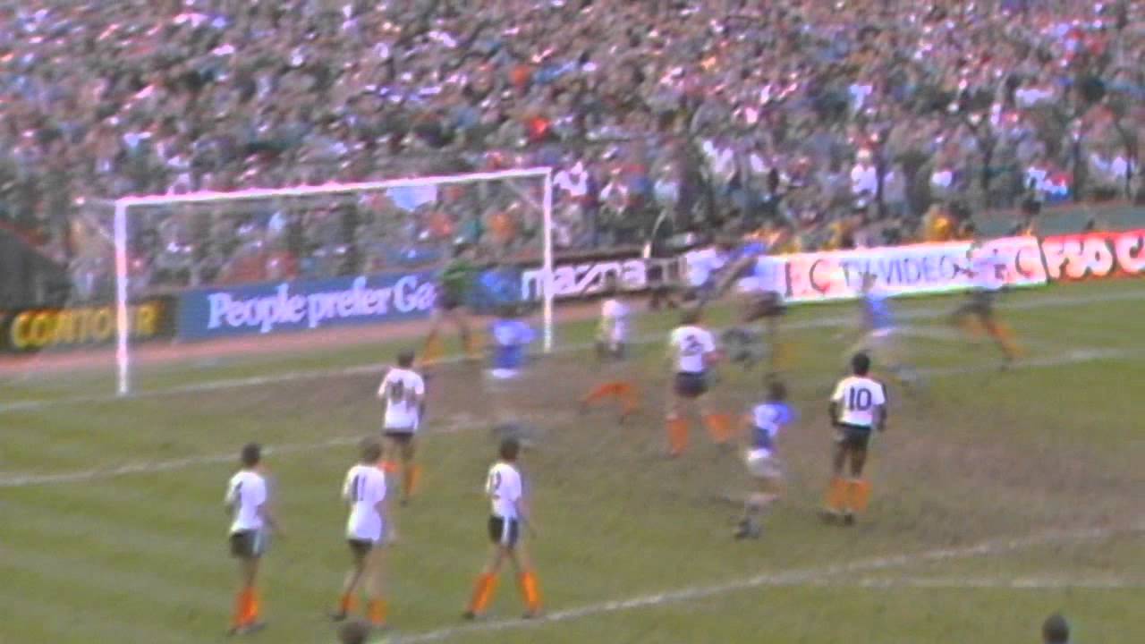 Everton 2-1 Luton Town (84-85) - YouTube