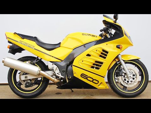 Video: Кантип Suzuki мотоциклинен орундукка отурасың?