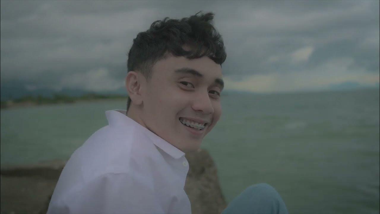 Noah Alejandre - Nahuhulog Na Sa'yo (Official Visualizer) Noah Alejandre - Nahuhulog Na Sa'yo (Official Visualizer)