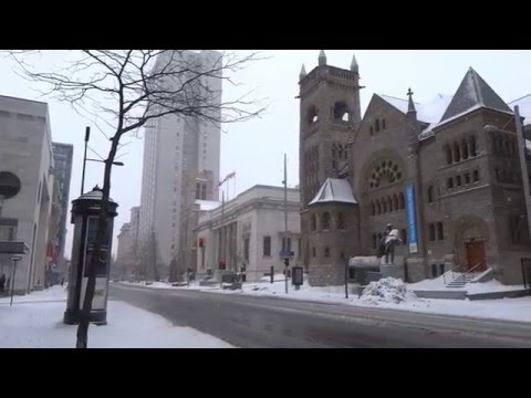 Montreal in Snow Storm Winter Feb 2016 - St Catherine , McGill College & Sherbroke Street