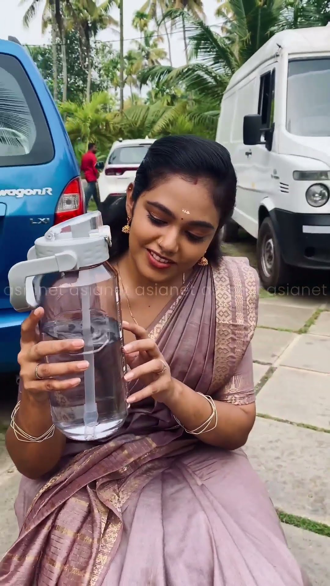 #Janaki ജാനകിയുടെ വീട്ടിൽ ചെമ്പനീർപൂക്കൾ