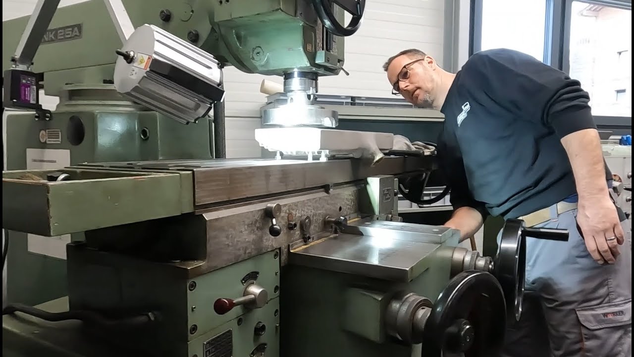 How we resurface a v8 flathead cylinder head on our Czech milling