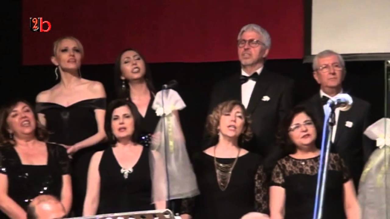 Aşkın kanununu yazsam yeniden - Geçse de gençlik çağım - İzmirli