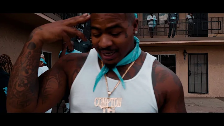 ComptonAssTg- Dont Panicc (Feat. Ray Vaughn)