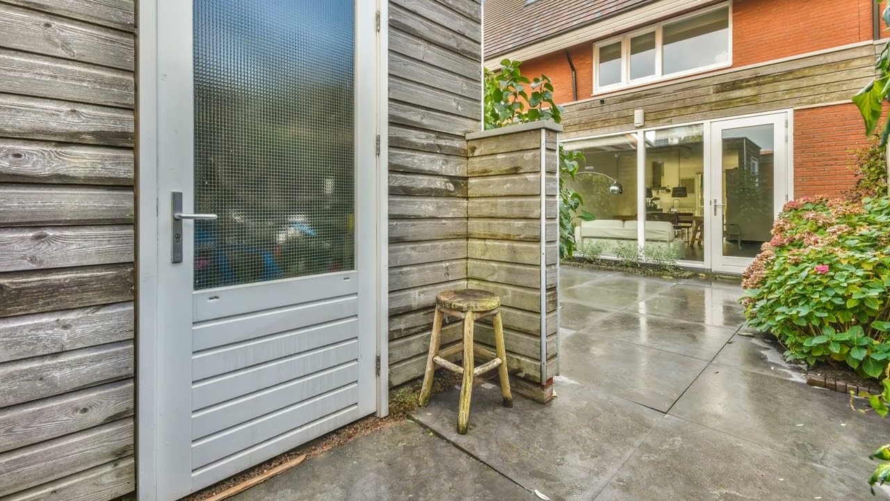 LA Tour Builders-Glass Glazing 