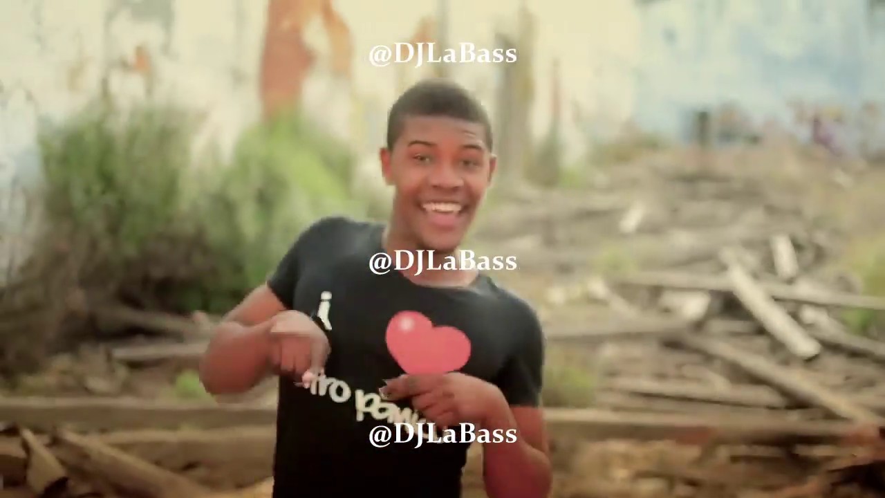 Jean de Dieu MOMO - Que je suis fou ? (Ft DJ LaBass)