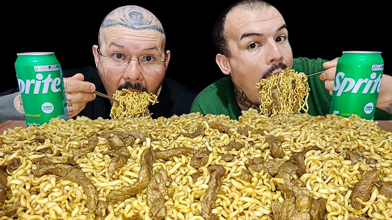 #624 DESAFIO INSANO DE MIOJO COM TIRAS DE CARNE A VONTADE | MUKBANG BRASIL.