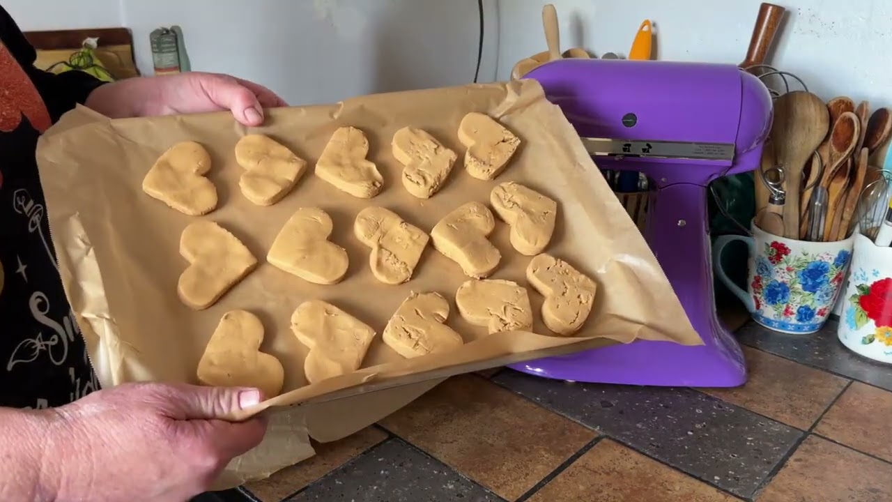 What Does Love Look Like? #love #valentinesday #bekind