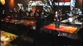 k. d. lang: "Helpless"