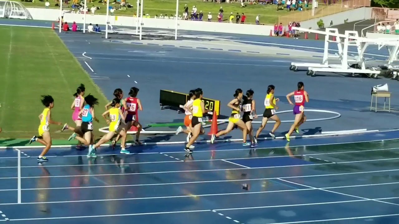 陸上女子1500m決勝 18 奈良県中学校総合体育大会 Youtube