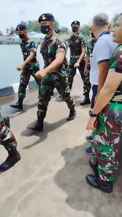 prajurit TNI jujur ‼️❓#tni #ngakak #abdinegara #tentara #militer #shorts