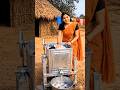 बिना बिजली के धुलाई! देसी जुगाड़ ने कर दी सबकी छुट्टी 😲#desijugaad #innovation