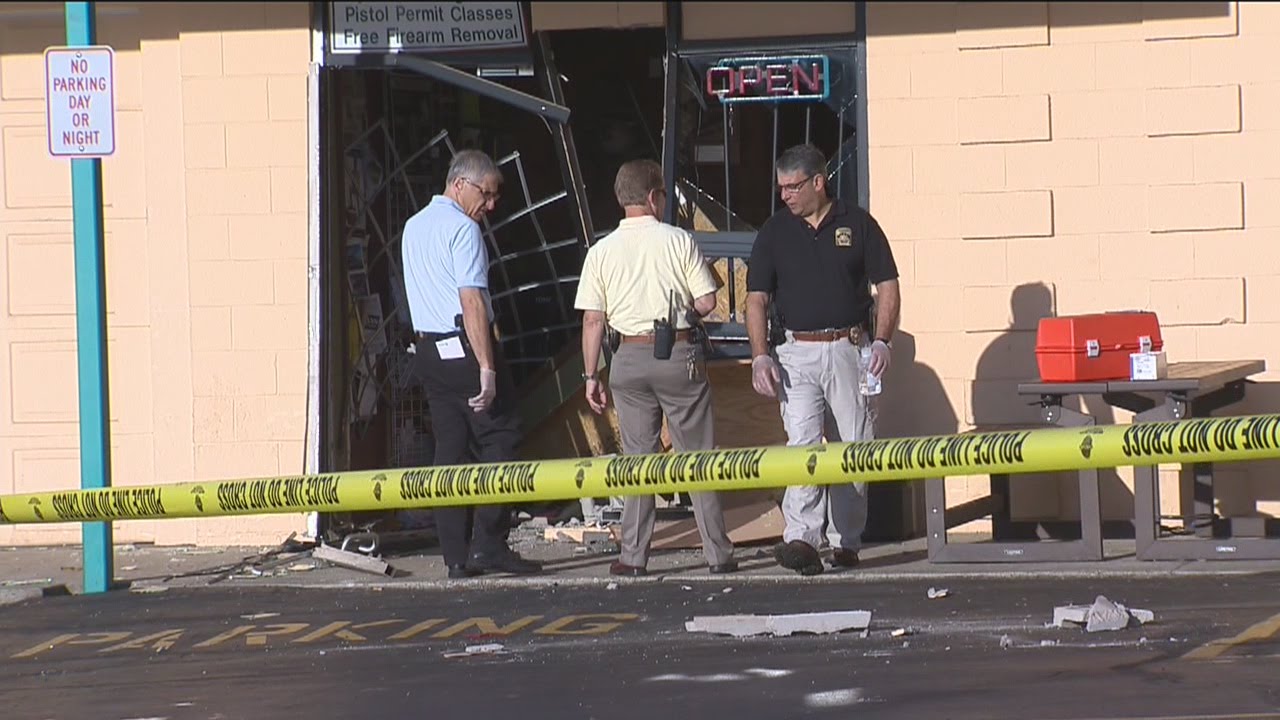 Guns stolen after car rammed into Woodbridge store - YouTube