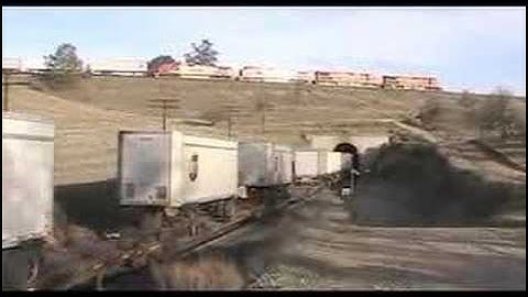 BNSF southbound at Tehachapi Loop