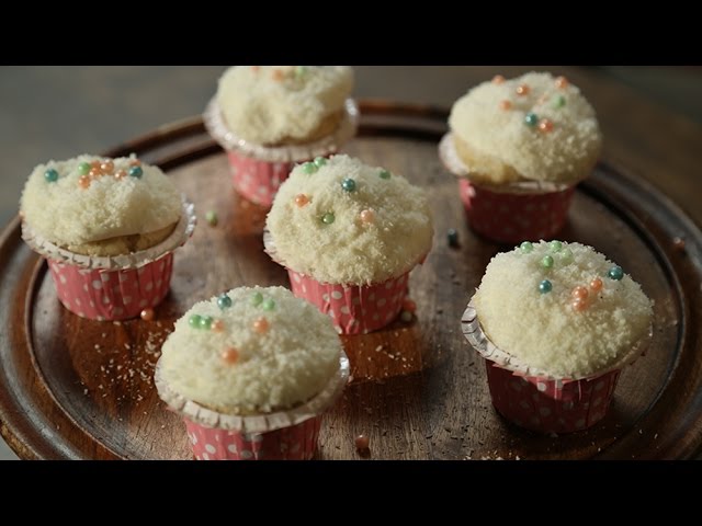 Coconut Cupcakes | Eggless Cupcakes | Beat Batter Bake With Upasana | Rajshri Food