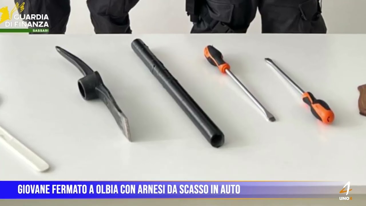 Giovane fermato a Olbia con arnesi da scasso in auto
