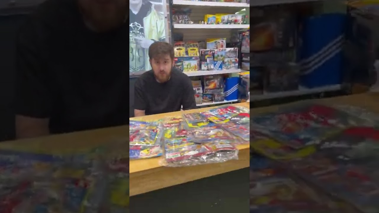 ЗАБРАЛ ЛЕГО ИЗ МУЗЕЯ?