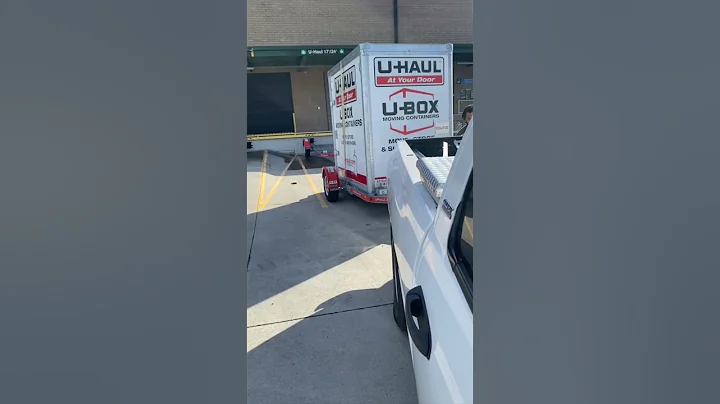 Hauling a $100 Job With My Pickup Truck #shorts #trucking