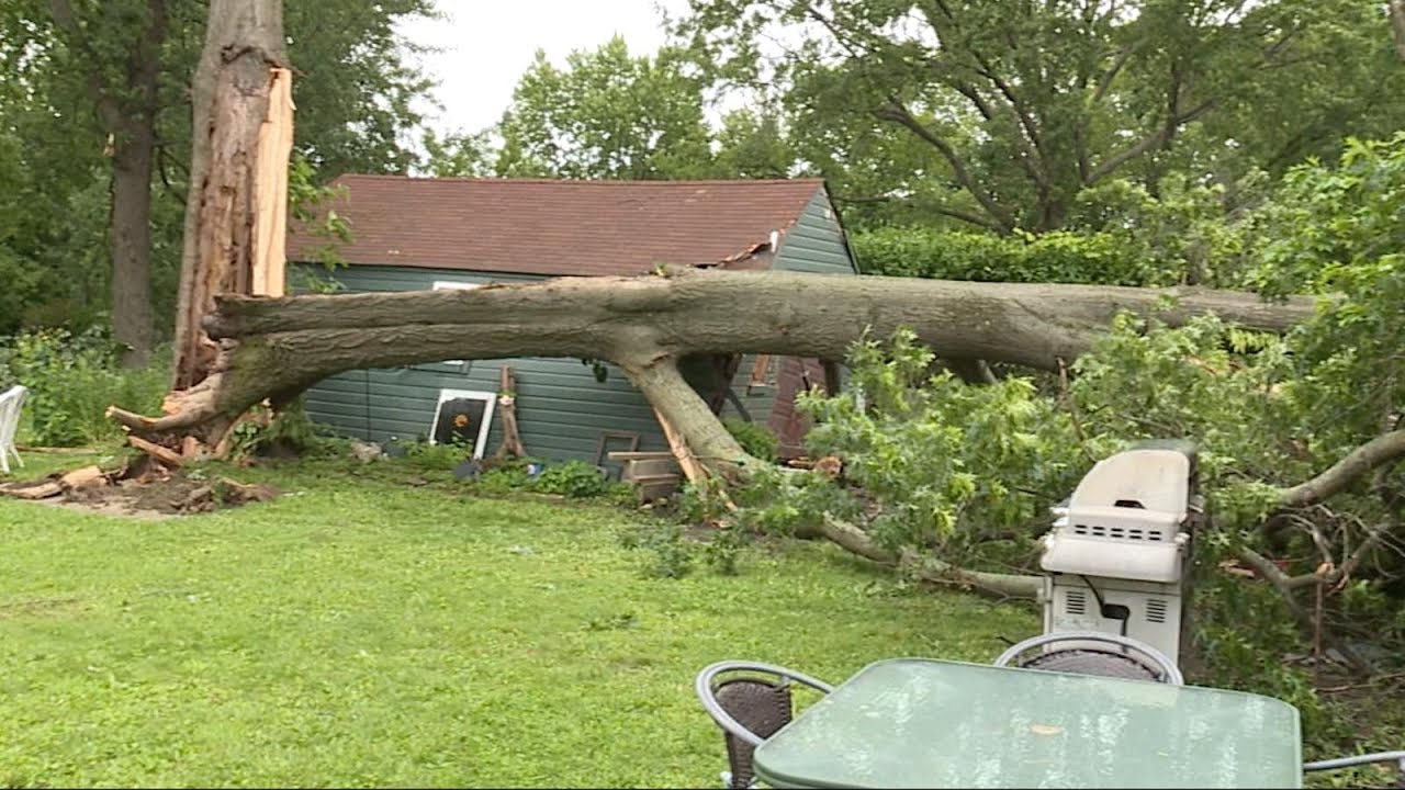 Millions in path of deadly storms from Kentucky to Pennsylvania - YouTube