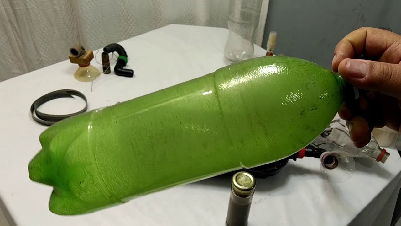 Confecção de ninhos-isca para abelhas sem ferrão - Por André Matos