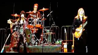 Ladies of Rock perform Magic Man by Heart