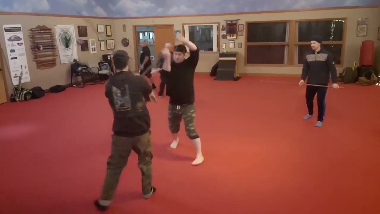 Pekiti Tirsia Kali Bamboo Staff Fighting Practice Part 1