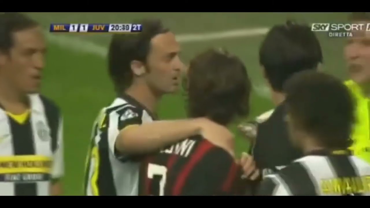 Maldini strozza Chiellini