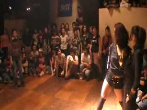 Japan 'HOOK UP WAACK battle'  waackin jina Waacking왁킹 배틀