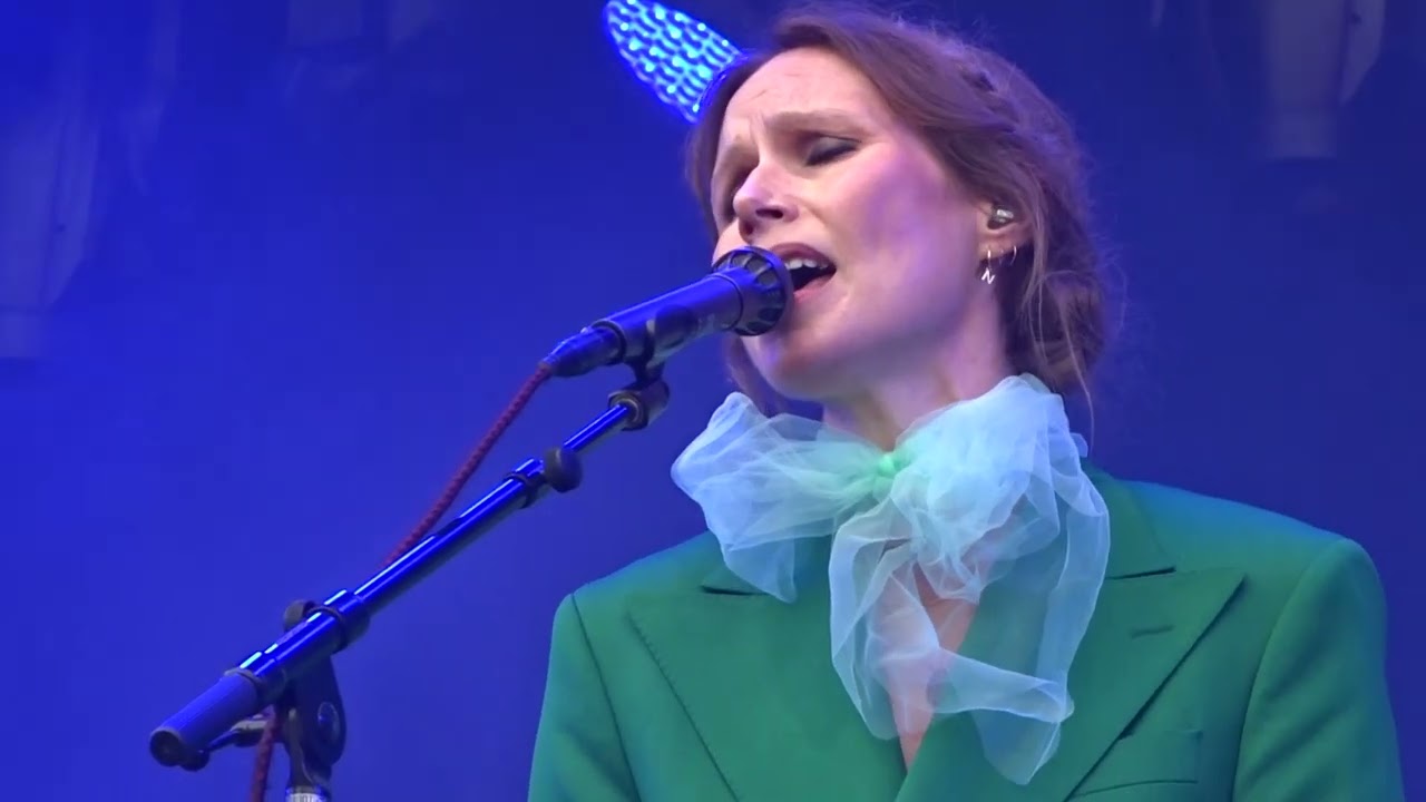 The Cardigans - Communication (live at Rosendal Garden Party 2024)