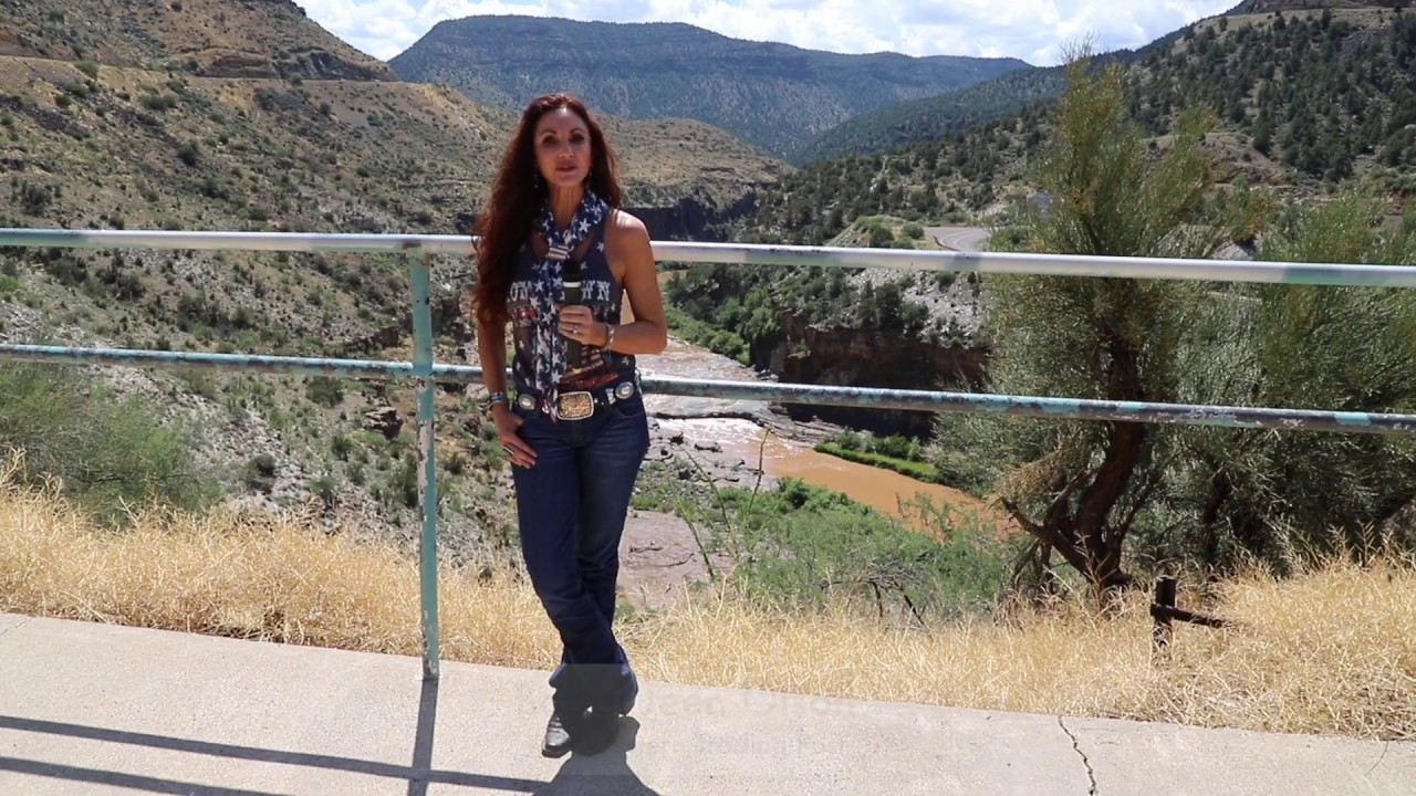 Take a ride with Bobbi Jeen Olson from Western Trading Post to the Salt River Canyon
