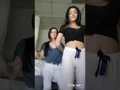 Periscope gemze ve arkadaşı twerk Show yapıyor