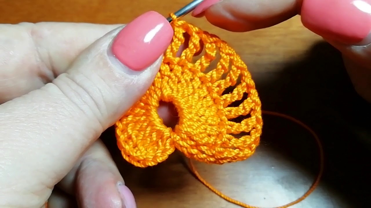 Orecchini all'uncinetto