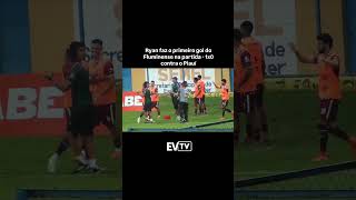 Com gol de Ryan, o @fluminensepi abre o placar contra o Piauí 1x0