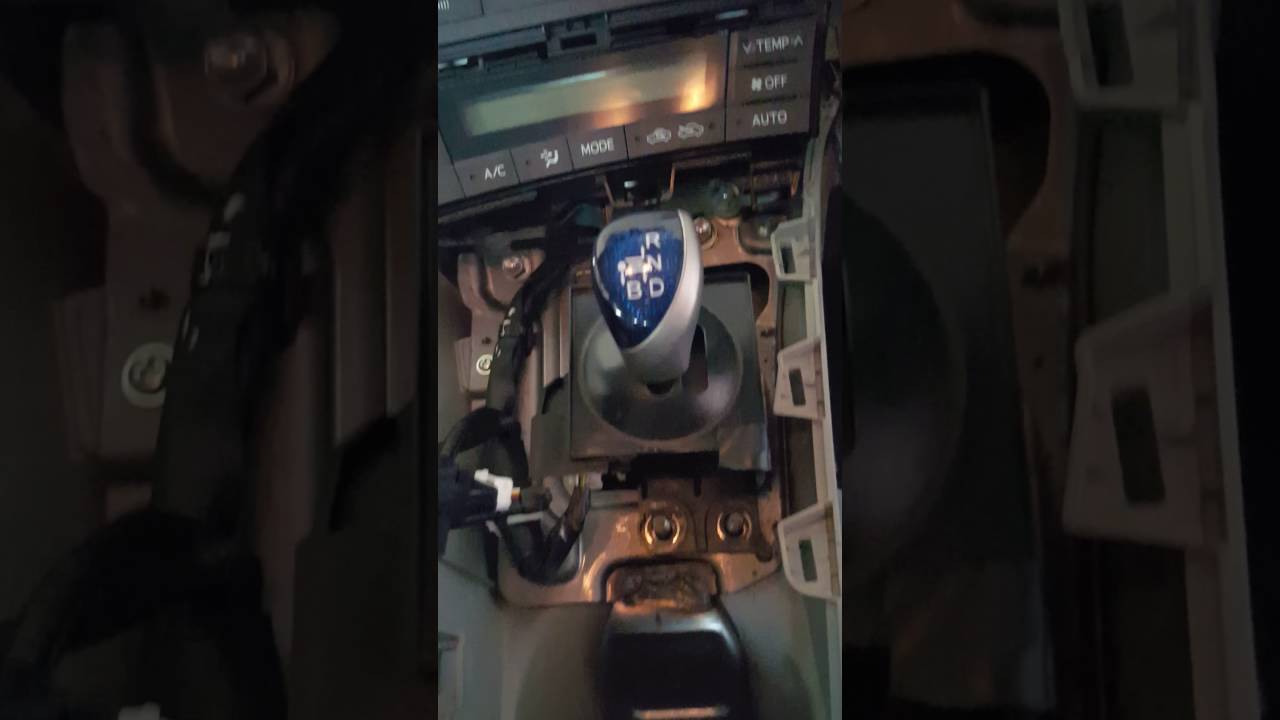 Toyota prius 2010 phone holder with USB charger setup YouTube