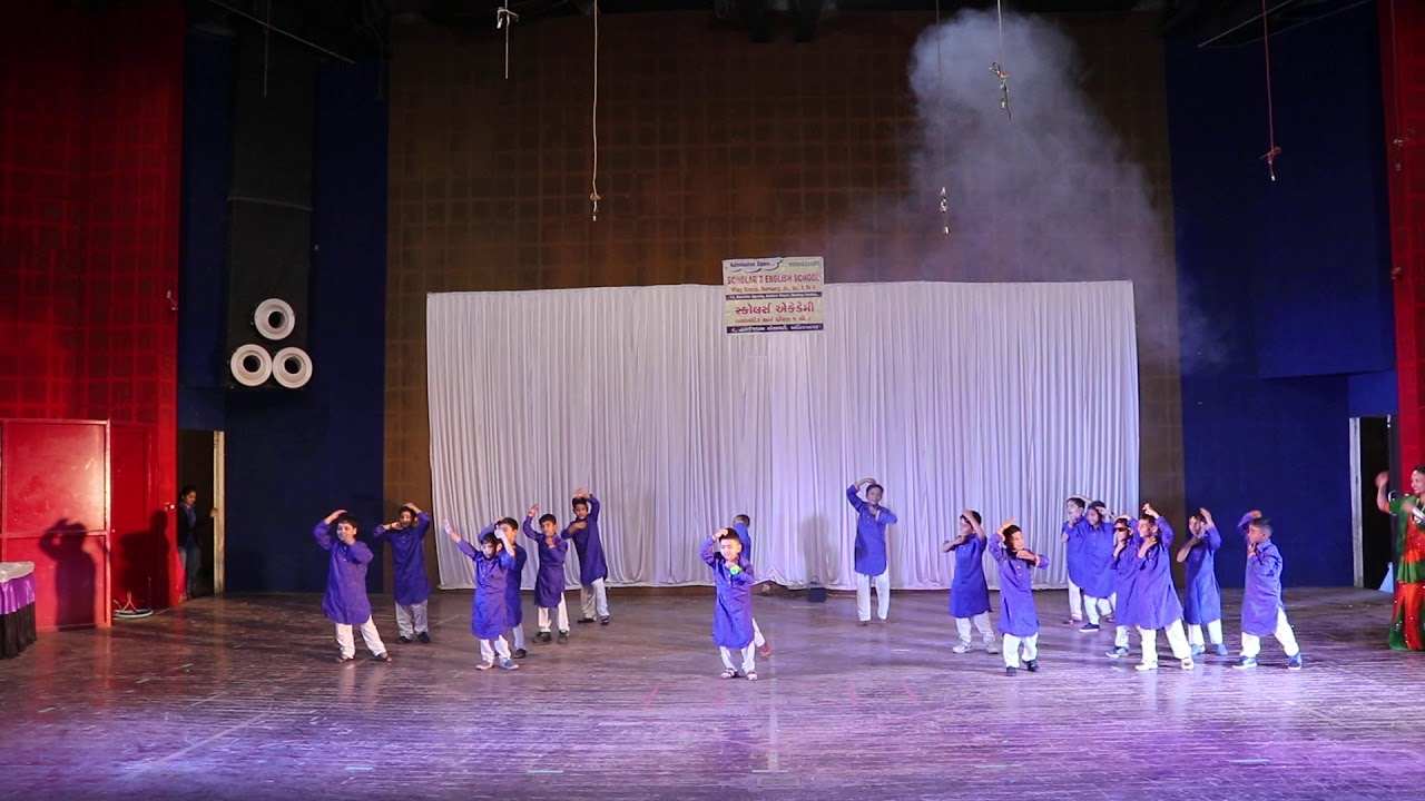 first class dance performance by Class 1 boys| Kalank movie| Varun, Alia, Kiara and Madhuri