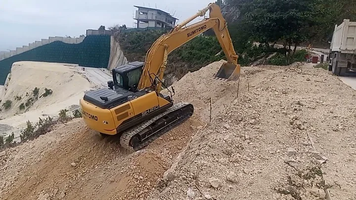 Excavator Sumitomo SH210 Loading HOWO DUMTRUCK||Construction Project|#excavation#dumtruck