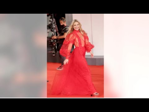 Kate Hudson stuns in sheer red dress after modeling the 'ovary ...