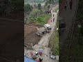 Các bác đừng thấy em đứng bấm nút thế này mà bảo em lười nhá
