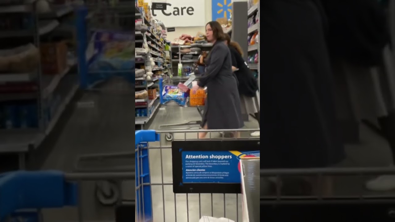 PUTTING BROOM STICK UP PEOPLE BUTTS PRANK IN PUBLIC⬆️🏒 (Walmart Edition😭)