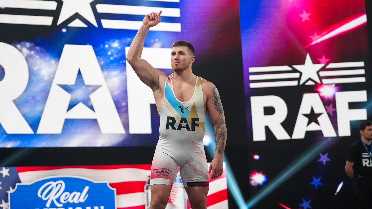 Hunting the RAF Heavyweight Title | Mason Parris