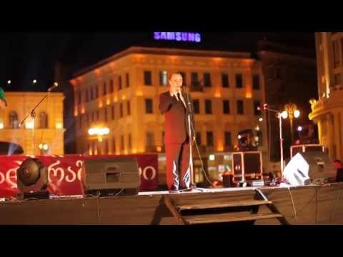 სალამურა პოლიწიკოსობას აპირებს)))