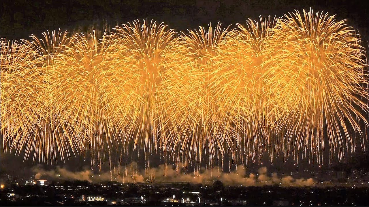 長岡花火18 １０号６４発 ナイアガラ 天地人花火 米百俵 Youtube