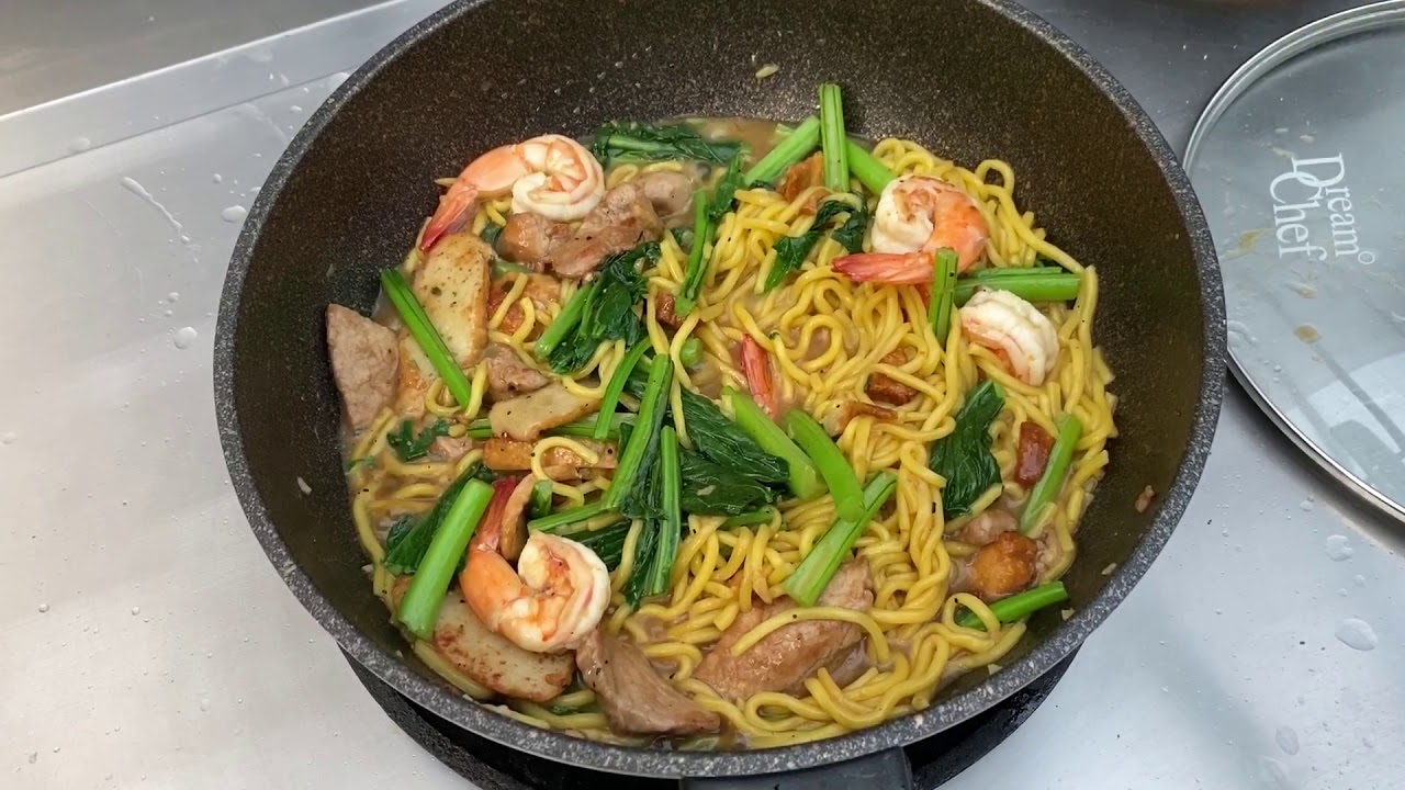 Frying Yellow Noodle YouTube