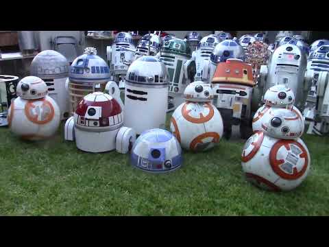 YouTube thumbnail: R2 LA X!!! Group Droid Photo