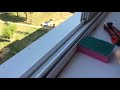 Как почистить оконные рамы на балконе