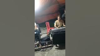 Cewe cantik bersuara emas nyanyikan lagu rindu di acara joget Tomia Dete wakatobi,  Rame saweran !!