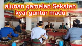 Alunan gending sekaten dari gamelan kyai guntur madu 2025